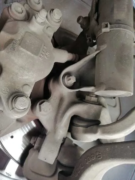 Mangueta Delantera Izquierda para Mercedes-Benz Clase E (W212) Lim.