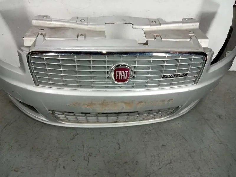 Paragolpes Delantero para Fiat Linea (110)