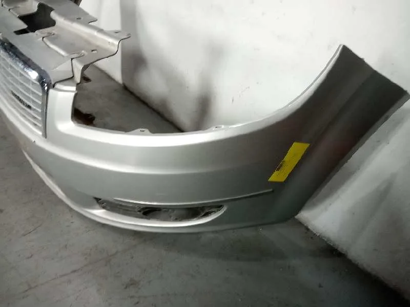 Paragolpes Delantero para Fiat Linea (110)