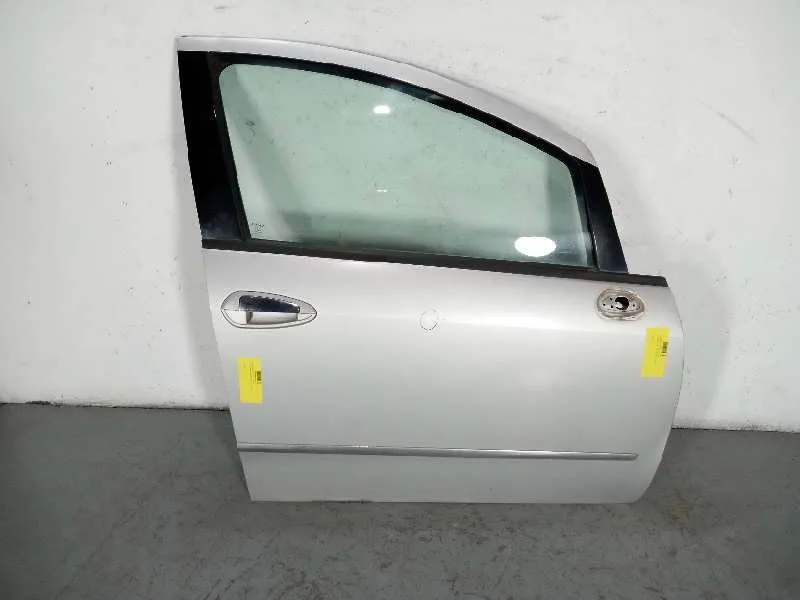 Puerta Delantera Derecha para Fiat Linea (110)