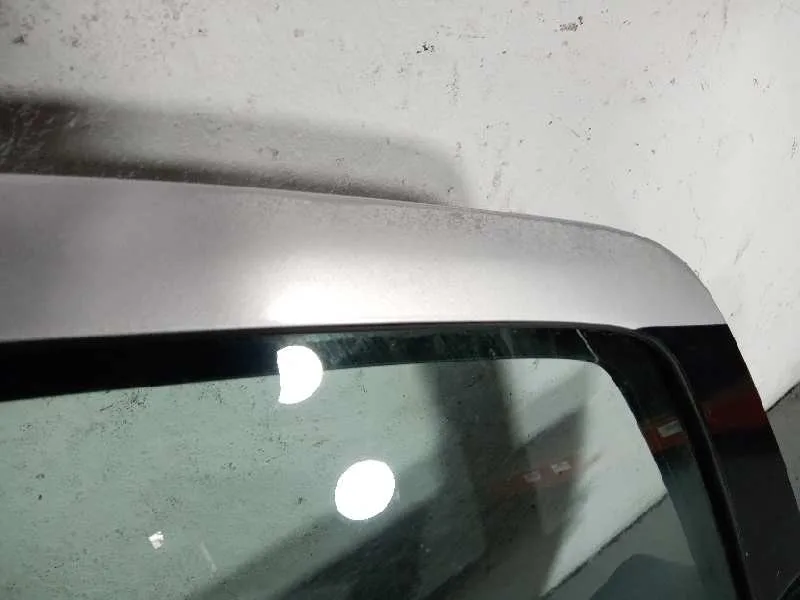 Puerta Delantera Derecha para Fiat Linea (110)