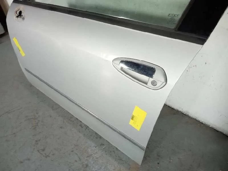 Puerta Delantera Izquierda para Fiat Linea (110)