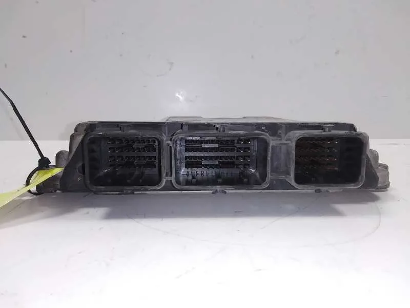 Centralita Motor Uce para Renault Master Ii Phase 2 Caja Cerrada