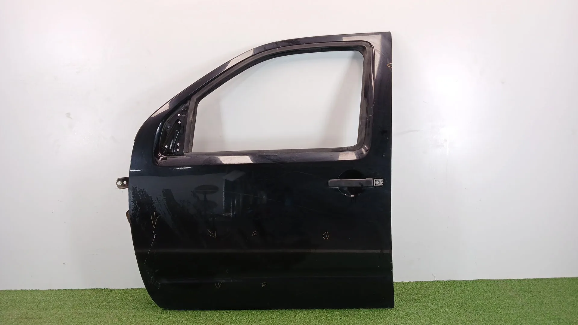 Puerta Delantera Izquierda para Nissan Navara Pick-Up (D40M)