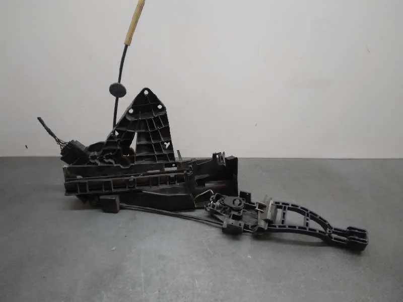 Cerradura Puerta Delantera Izquierda para Ford Focus Berlina (Cap)