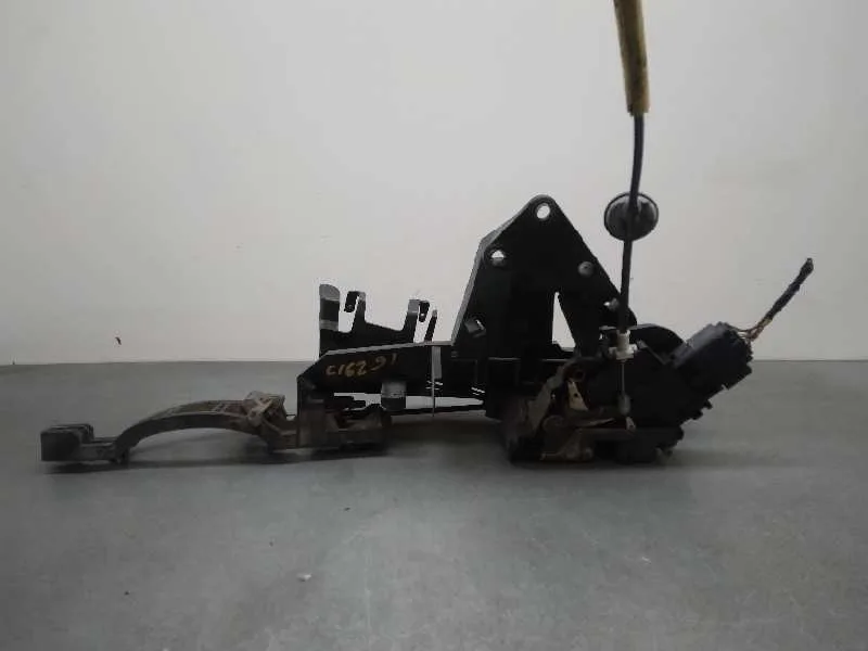 Cerradura Puerta Delantera Izquierda para Ford Focus Berlina (Cap)