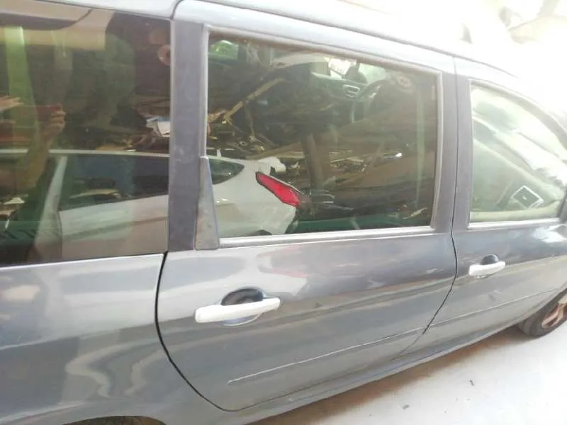 Puerta Trasera Derecha para Peugeot 307 Break/Sw (S2)