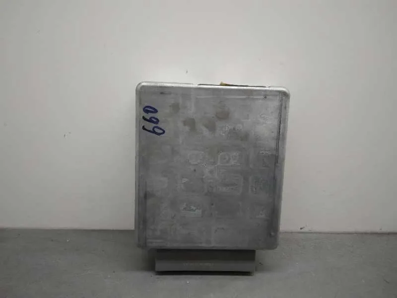 Centralita Motor Uce para Ford Focus Berlina (Cak)