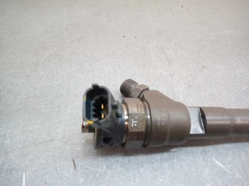 Inyector para Nissan Qashqai (J11)