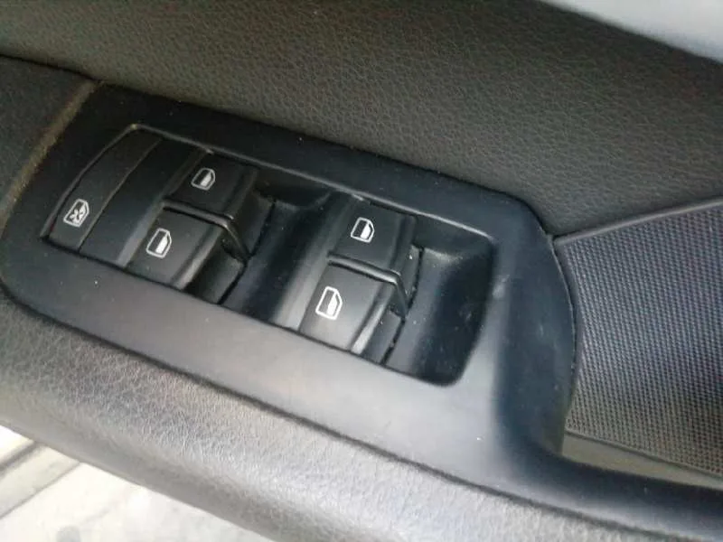 Mando Elevalunas Delantero Izquierdo para Audi A6 Avant (4F2)