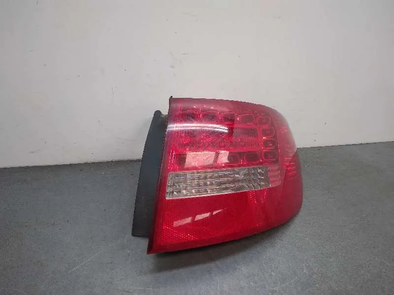 Piloto Trasero Derecho para Audi A6 Avant (4F2)