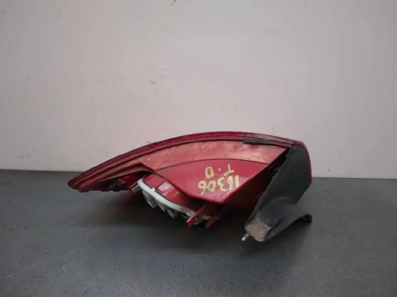 Piloto Trasero Derecho para Audi A6 Avant (4F2)