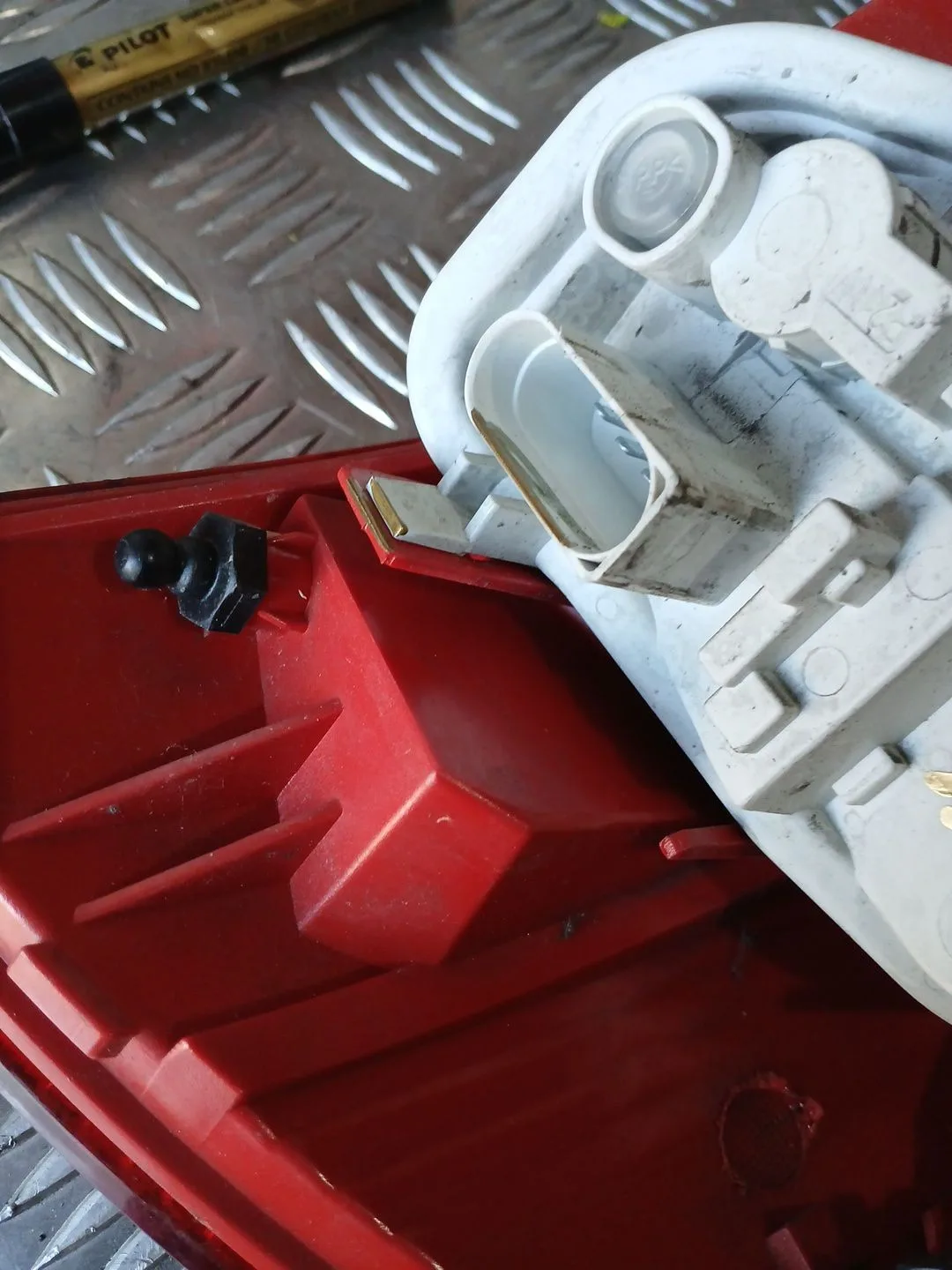 Piloto Trasero Derecho para Audi A6 Avant (4F2)
