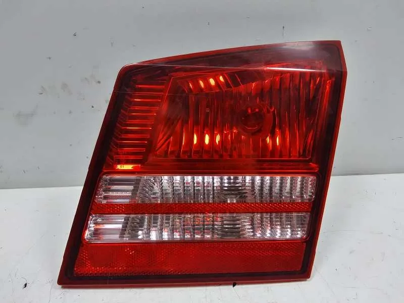 Piloto Trasero Derecho Interior para Dodge Journey