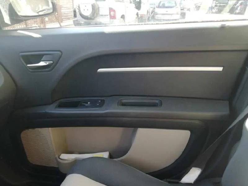 Guarnecido Puerta Delantera Derecha para Dodge Journey