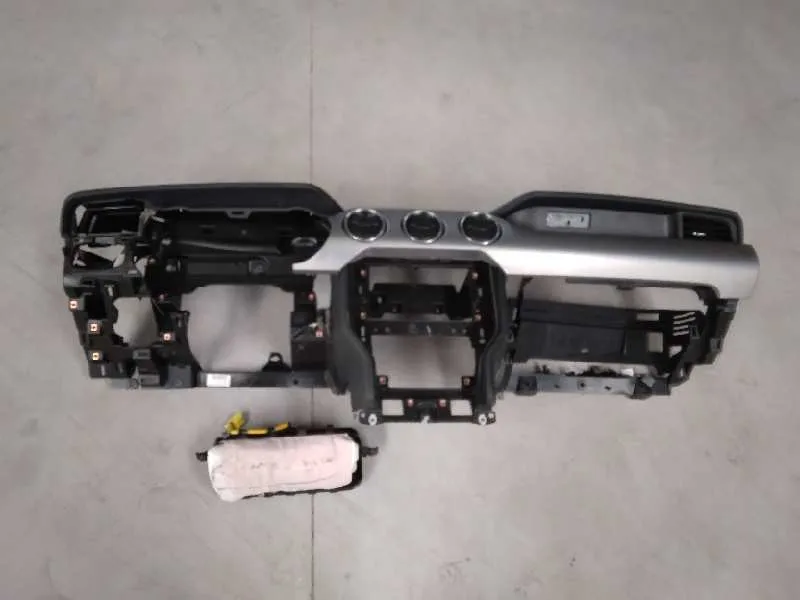 Salpicadero para Ford Mustang