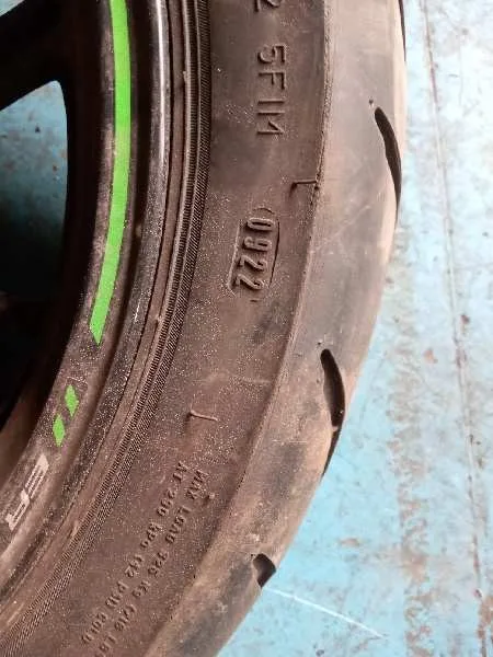 Neumatico para Kawasaki Er 6