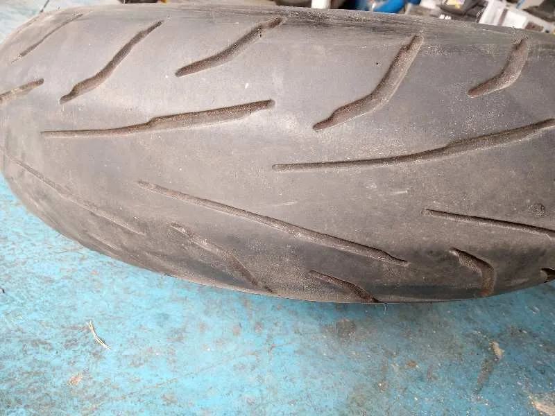 Neumatico para Kawasaki Er 6