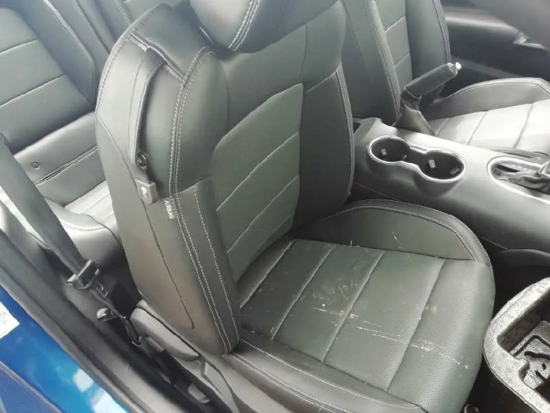 Juego Asientos Completo para Ford Mustang