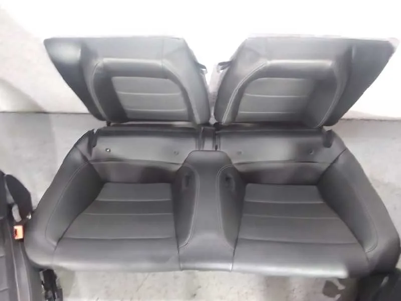 Juego Asientos Completo para Ford Mustang