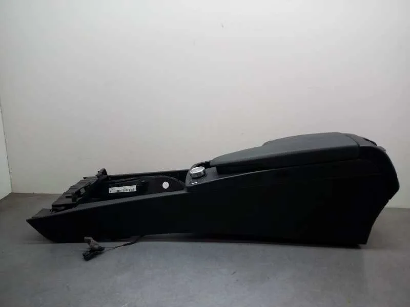 Apoyabrazos Central para Mercedes-Benz Clase C (W204) Berlina