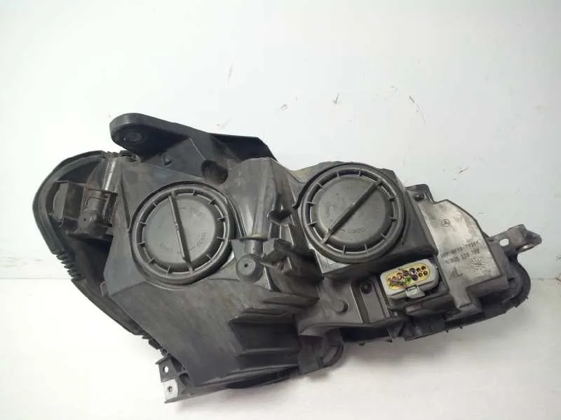 Faro Izquierdo para Mercedes-Benz Clase C (W204) Berlina
