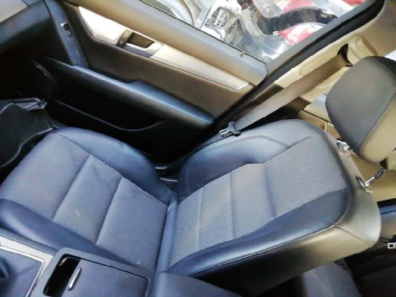 Asiento Delantero Derecho para Mercedes-Benz Clase C (W204) Berlina