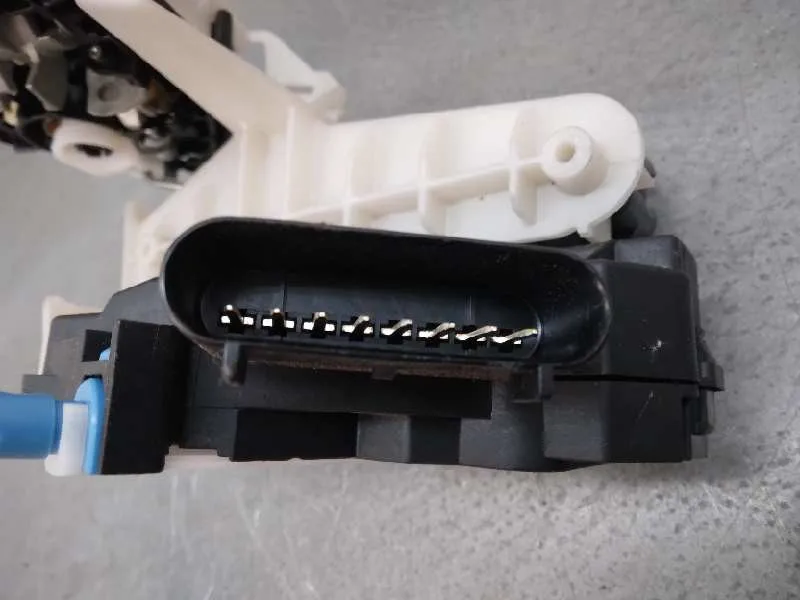 Cerradura Puerta Delantera Izquierda para Ford Mustang
