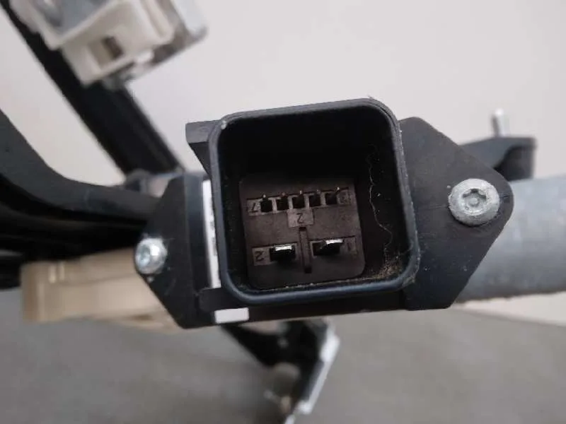 Elevalunas Delantero Izquierdo para Ford Mustang