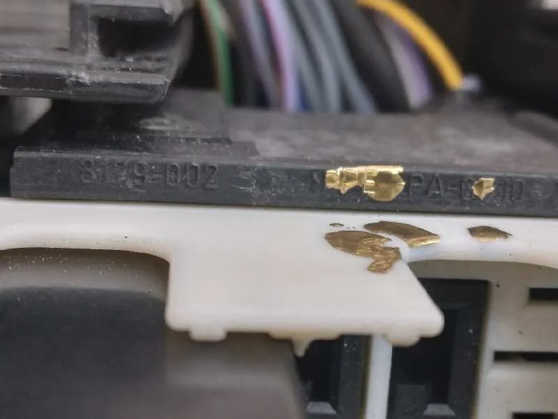 Caja Reles / Fusibles para Ford Mustang