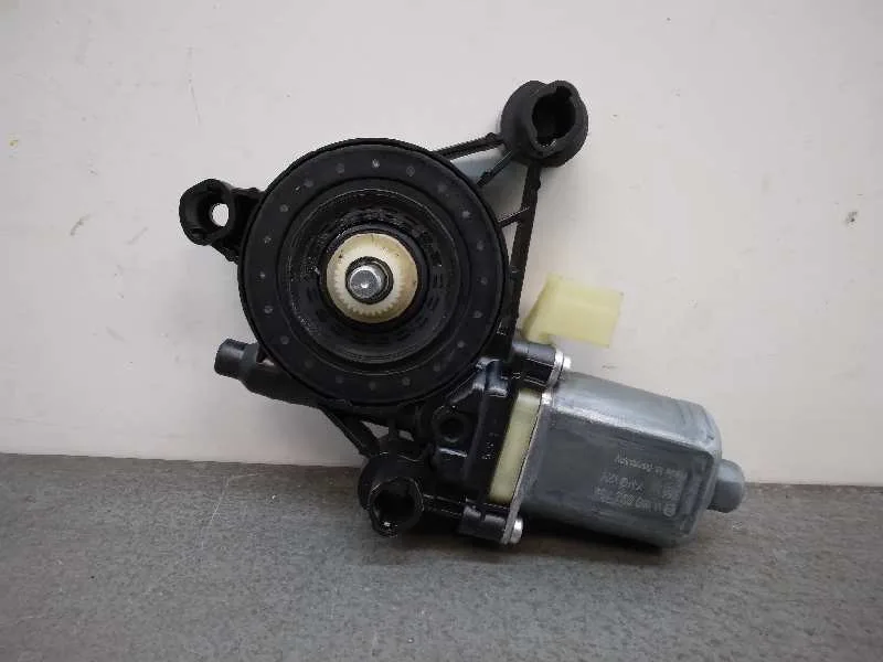 Motor Elevalunas Delantero Izquierdo para Audi Q7 (4M)
