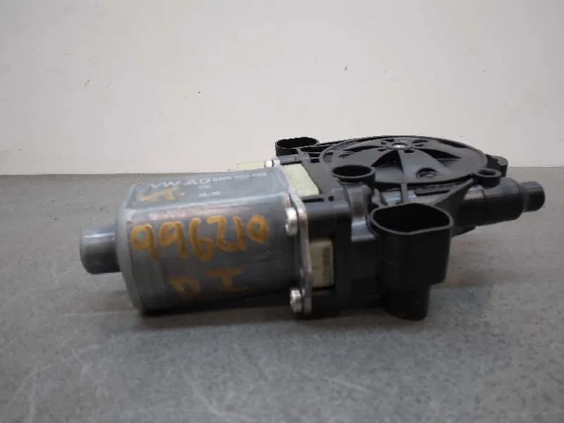 Motor Elevalunas Delantero Izquierdo para Audi Q7 (4M)