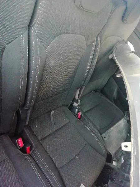 Asiento Trasero Medio para Kia Carens ( )