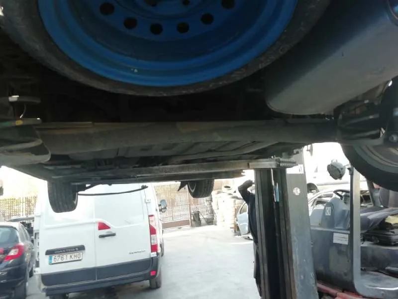 Puente Trasero para Kia Carens ( )