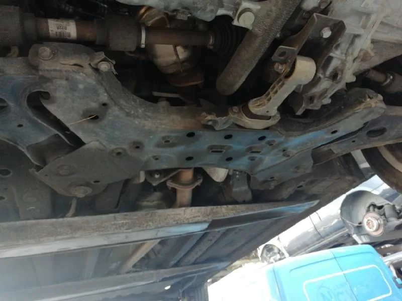 Puente Delantero para Kia Carens ( )