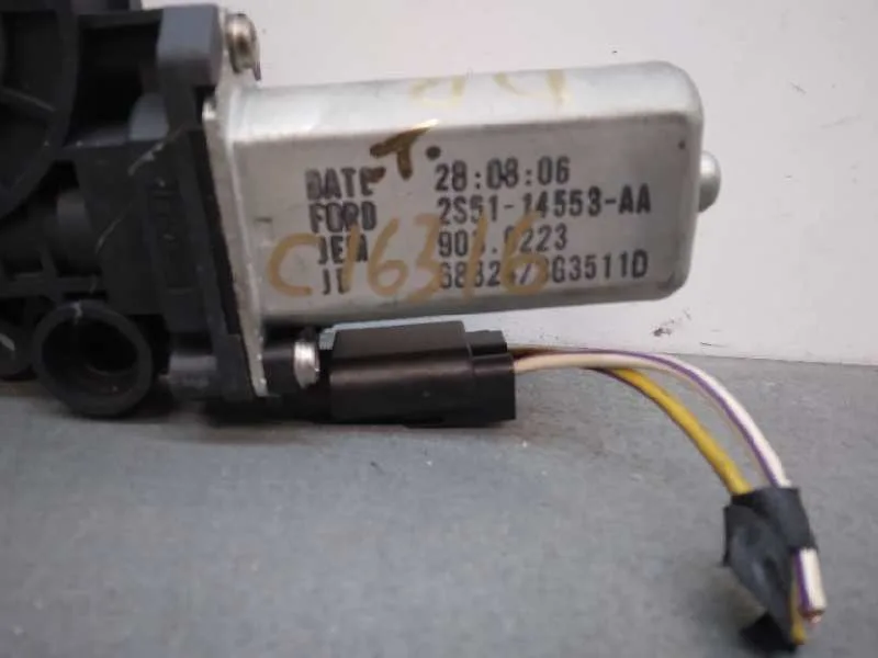 Motor Elevalunas Delantero Derecho para Ford Fiesta (Cbk)