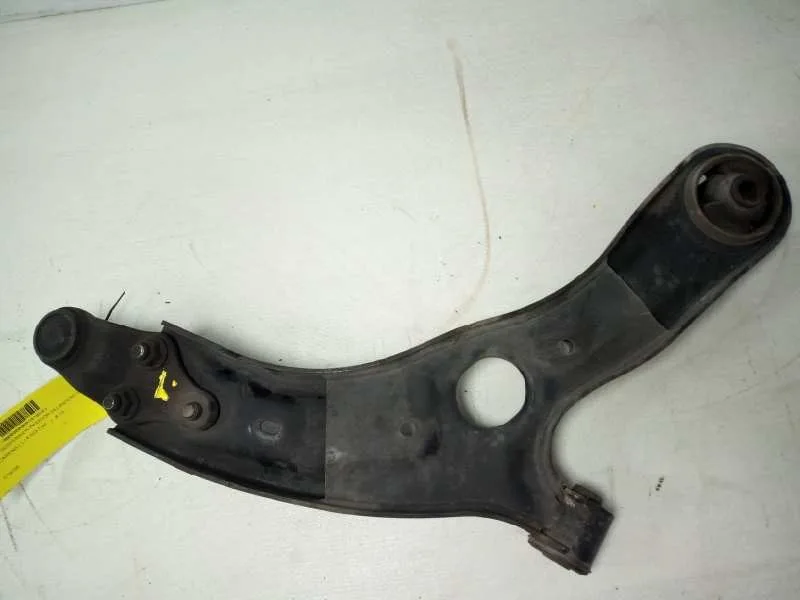Brazo Suspension Inferior Delantero Izquierdo para Kia Carens ( )
