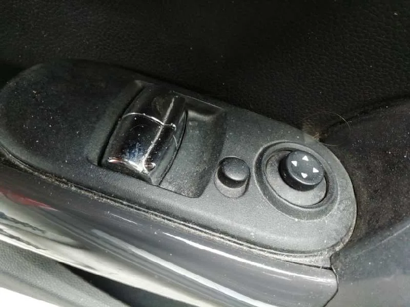 Mando Elevalunas Delantero Izquierdo para Mini Mini (F56)