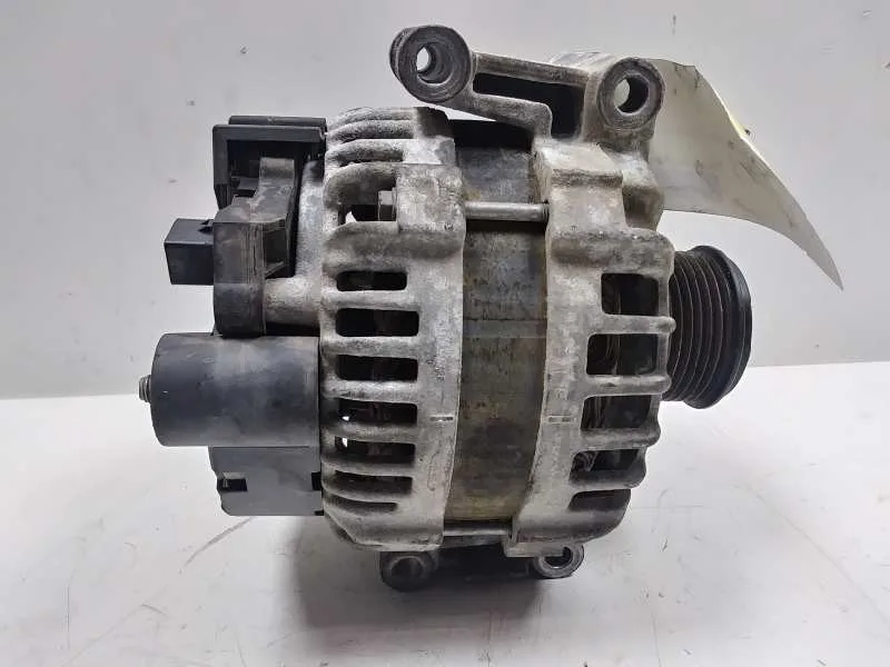 Alternador para Audi A5 Sportback (8T)