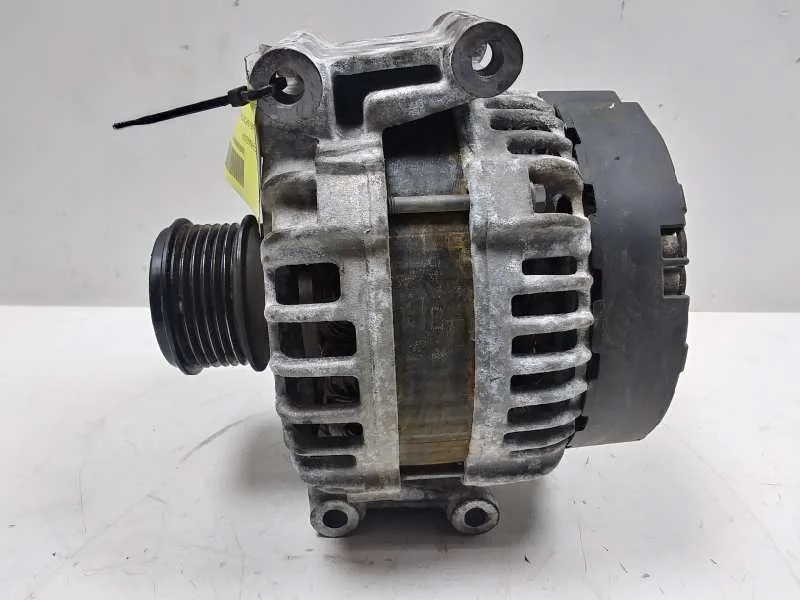 Alternador para Audi A5 Sportback (8T)