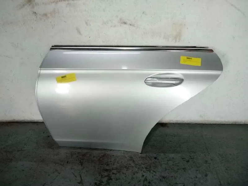 Puerta Trasera Izquierda para Mercedes-Benz Clase Cls (W219)