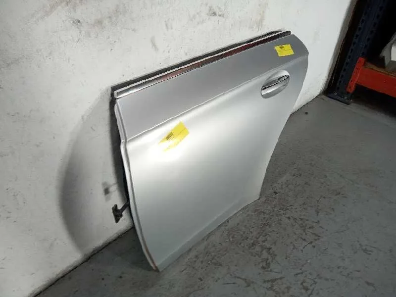 Puerta Trasera Izquierda para Mercedes-Benz Clase Cls (W219)