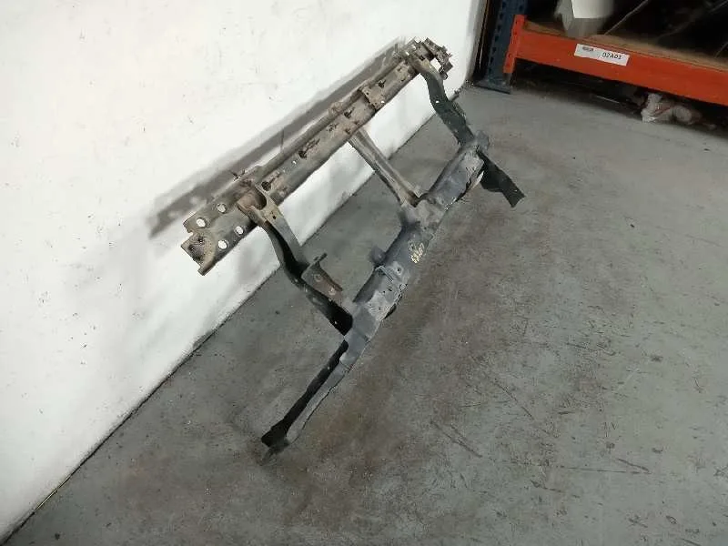 Panel Frontal para Nissan Navara Pick-Up (D40M)
