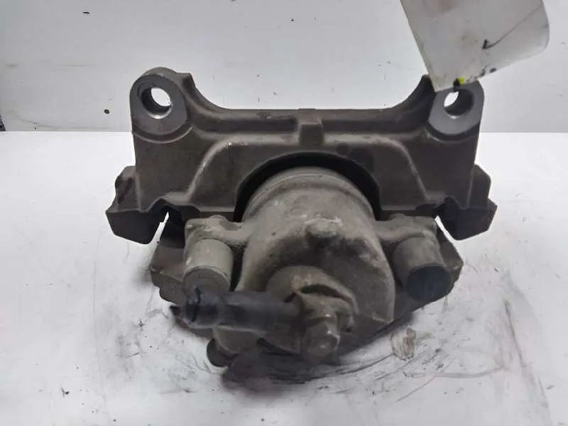 Pinza Freno Delantera Derecha para Volkswagen Passat Berlina (3C2)