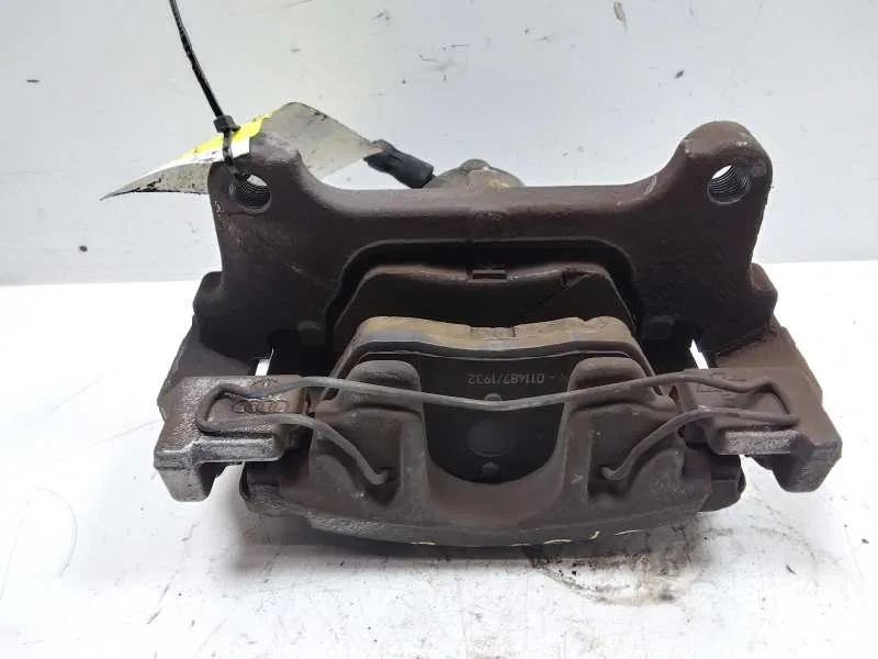 Pinza Freno Delantera Izquierda para Volkswagen Passat Berlina (3C2)