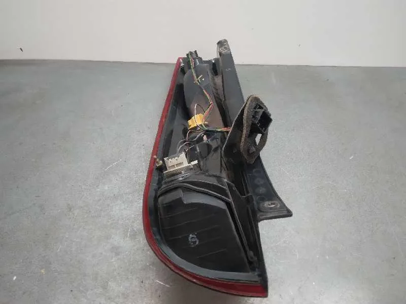 Piloto Trasero Derecho para Ford Fiesta (Cbk)