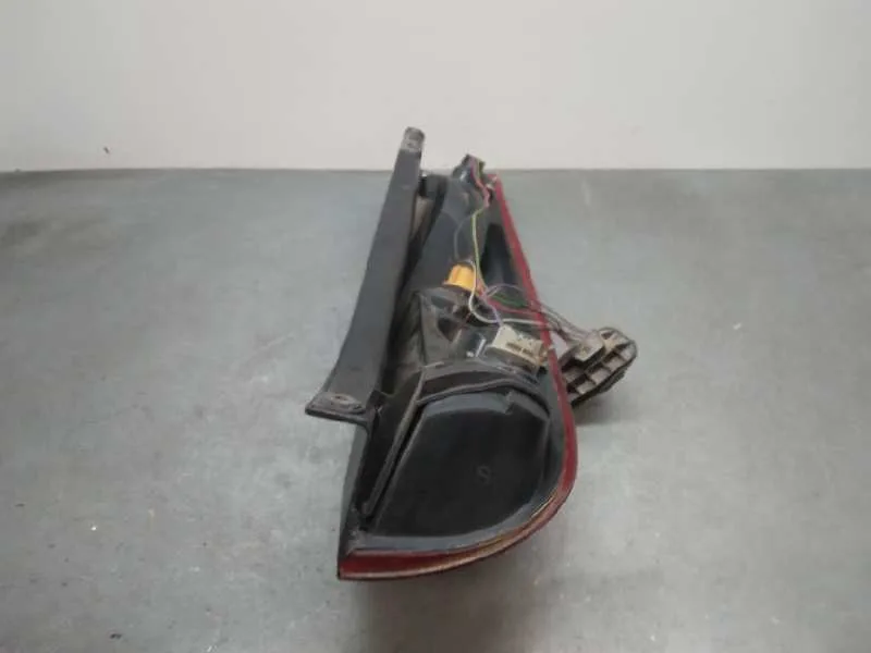 Piloto Trasero Izquierdo para Ford Fiesta (Cbk)
