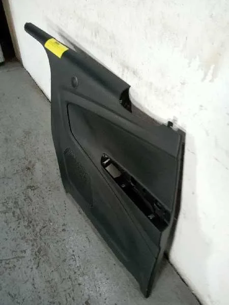 Guarnecido Puerta Trasera Izquierda para Ford B-Max