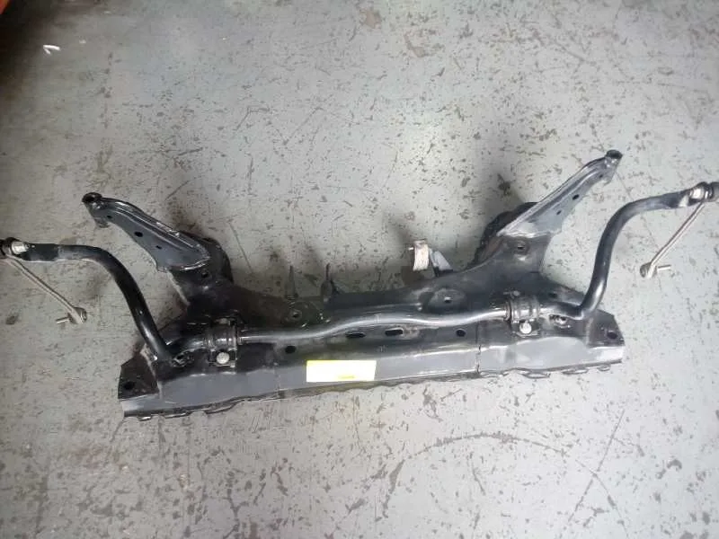 Puente Delantero para Ford Transit Courier