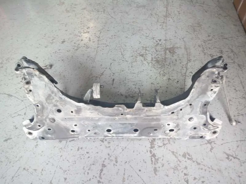 Puente Delantero para Ford Transit Courier